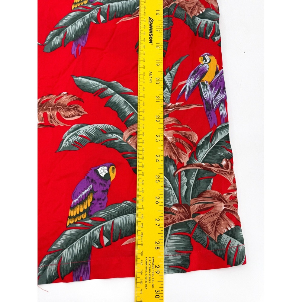 New Paradise Found Shirt Mens XL Red Hawaiian Aloha Parrot Rayon Made in Hawaii - Picture 4 of 11